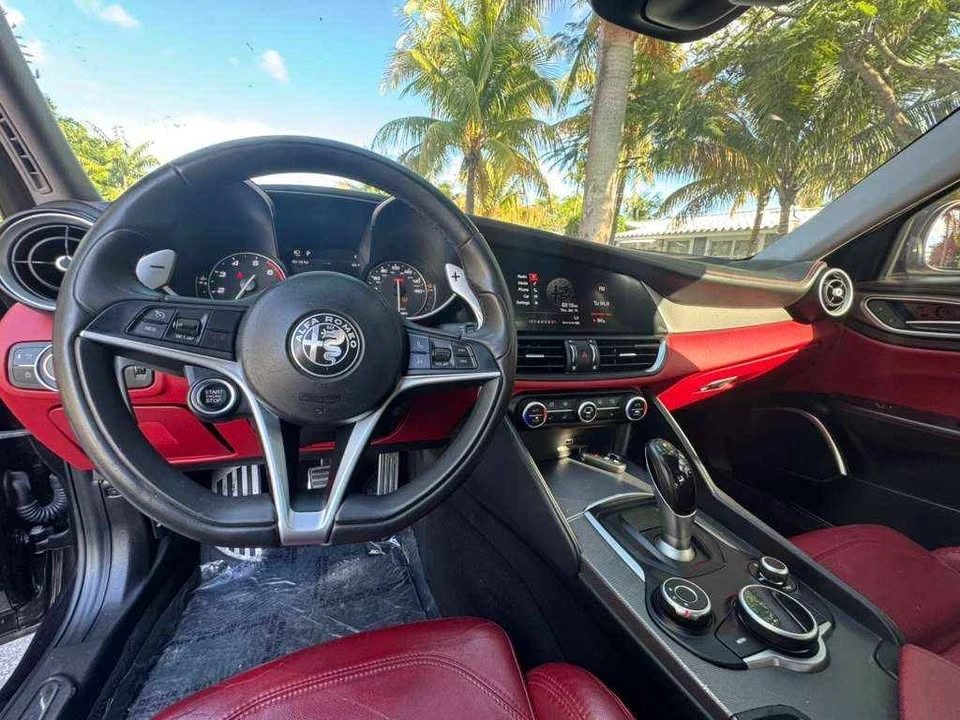 2015 Alfa Romeo Giulia - Image 5 of 6