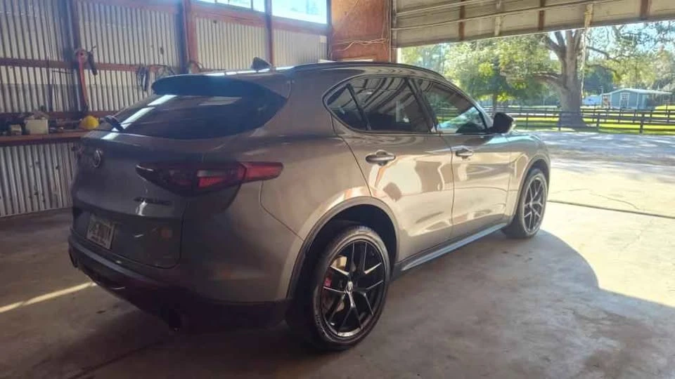 2015 Alfa Romeo Stelvio - Image 9 of 10