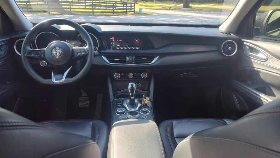 2015 Alfa Romeo Stelvio - Image 4 of 10