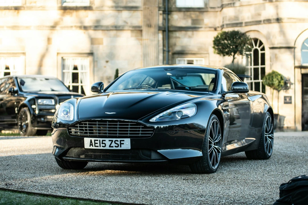 2015 Aston Martin DB9 - Image 17 of 21