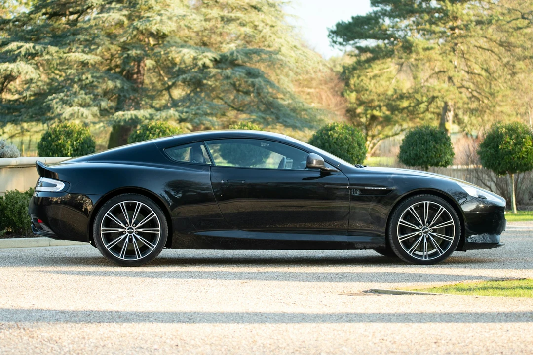 2015 Aston Martin DB9 - Image 4 of 21