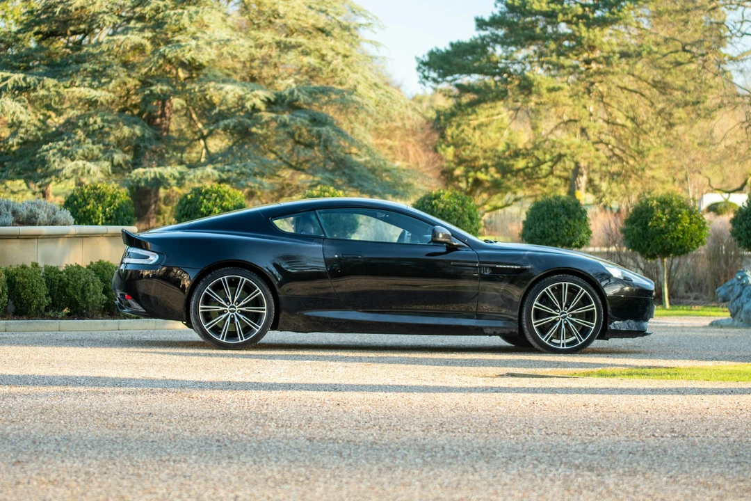 2015 Aston Martin DB9 - Image 13 of 21
