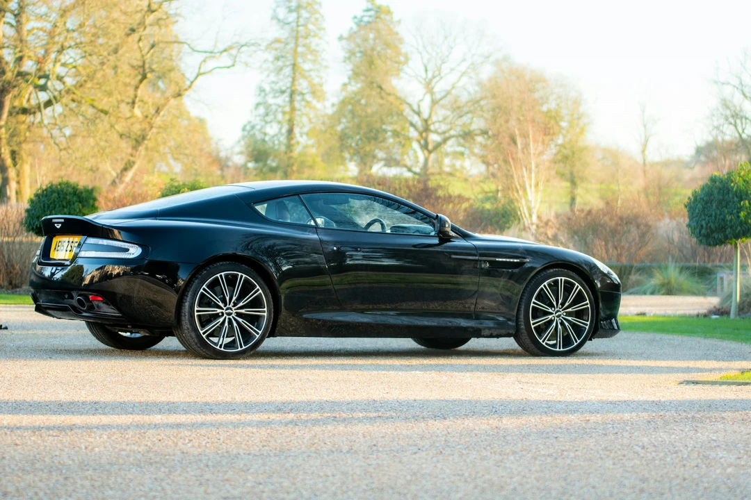 2015 Aston Martin DB9 - Image 14 of 21