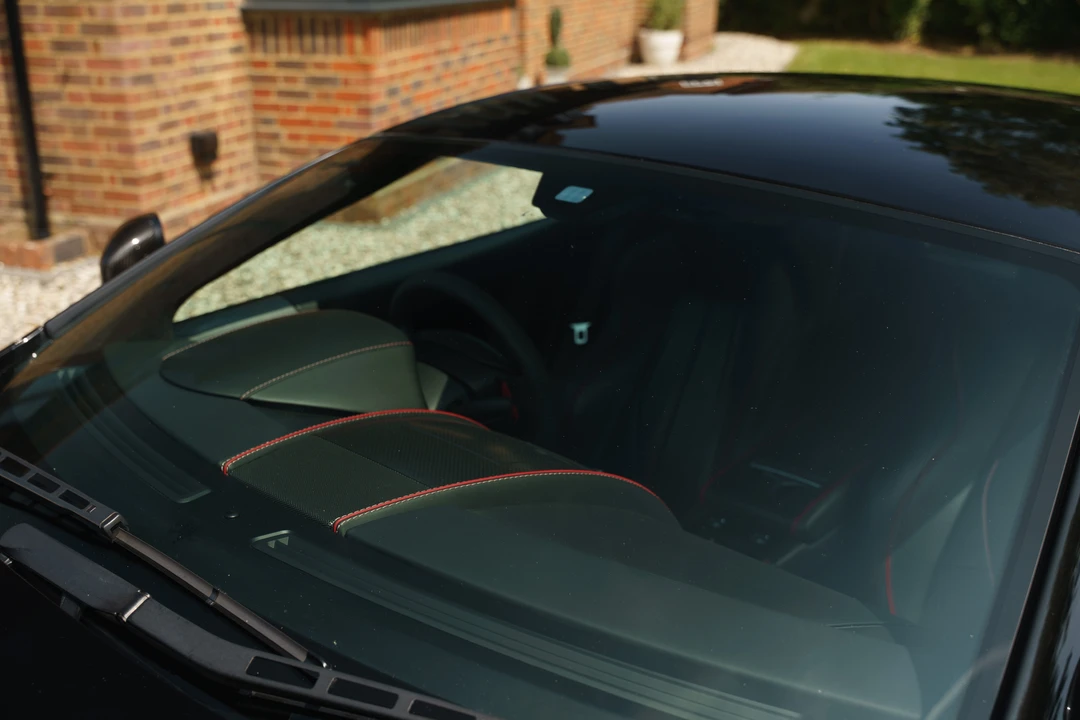 2015 Aston Martin DB9 - Image 15 of 31