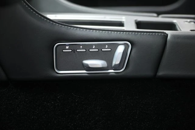 2015 Aston Martin DB9 - Image 19 of 21