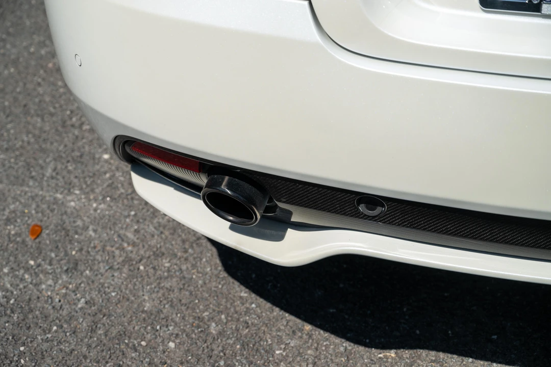 2015 Aston Martin DB9 - Image 31 of 31