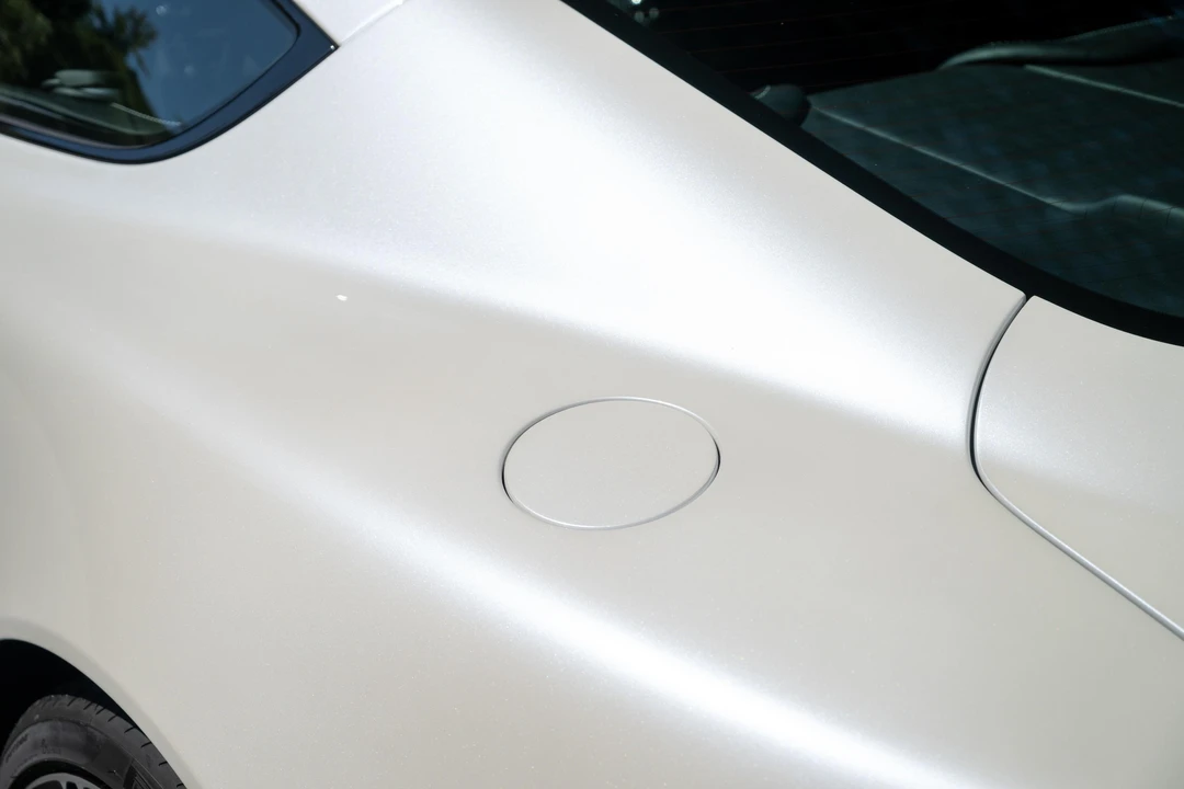 2015 Aston Martin DB9 - Image 27 of 31