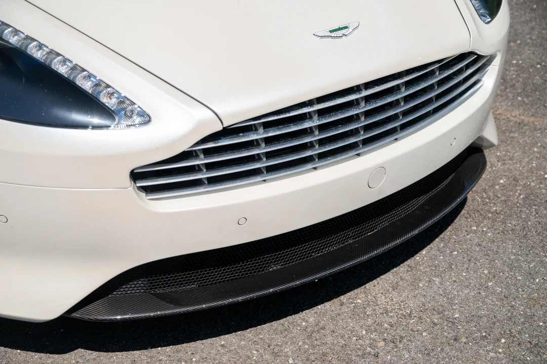 2015 Aston Martin DB9 - Image 13 of 31