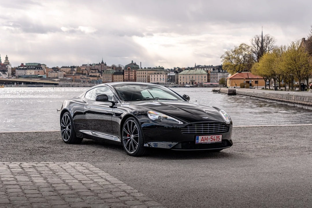 2015 Aston Martin DB9 - Image 18 of 31