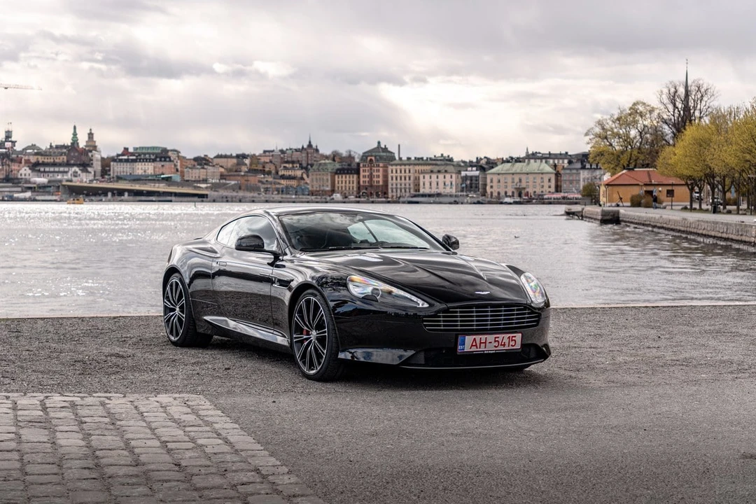 2015 Aston Martin DB9 - Image 19 of 31