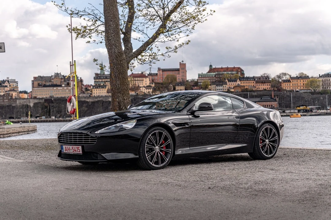 2015 Aston Martin DB9 - Image 31 of 31