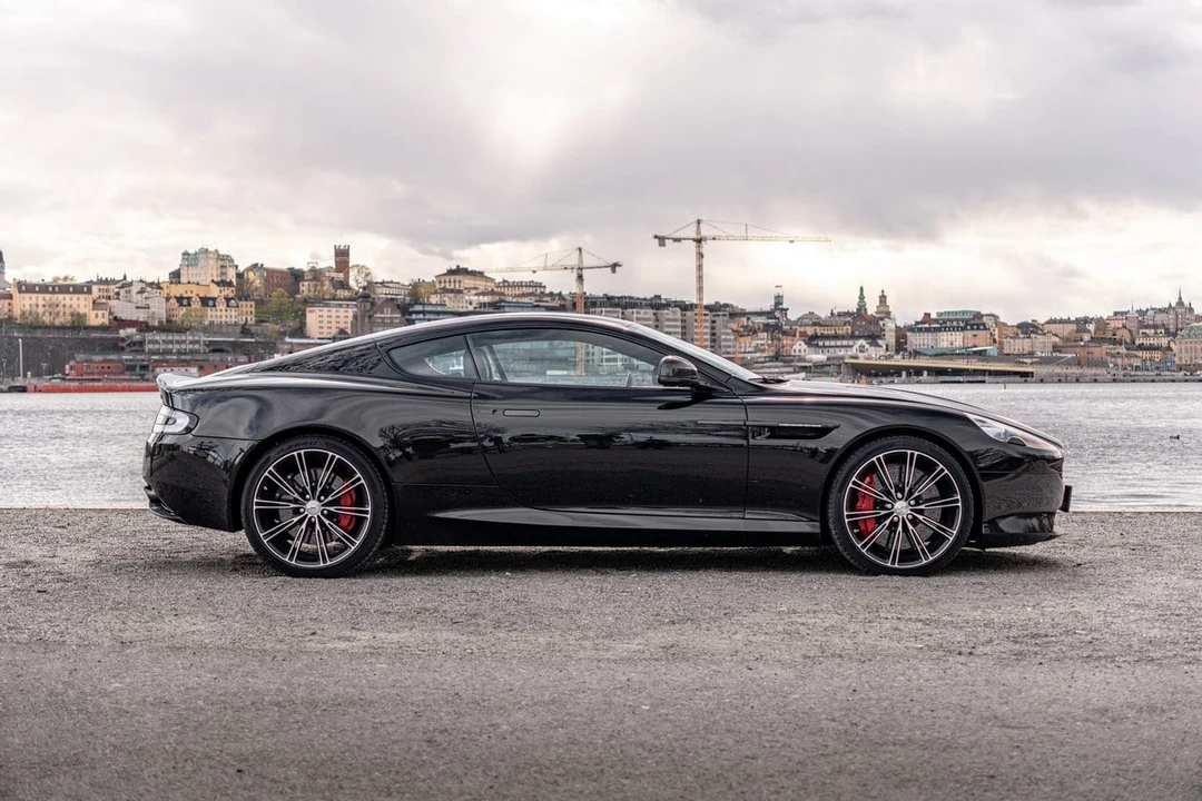 2015 Aston Martin DB9 - Image 6 of 31