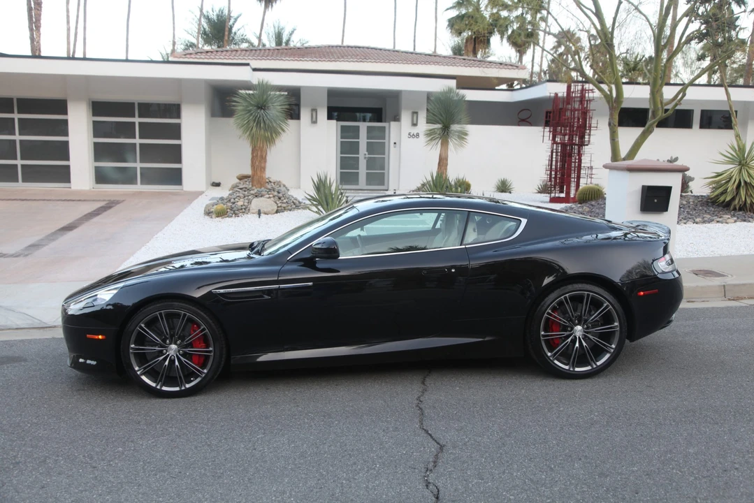 2015 Aston Martin DB9 - Image 29 of 31