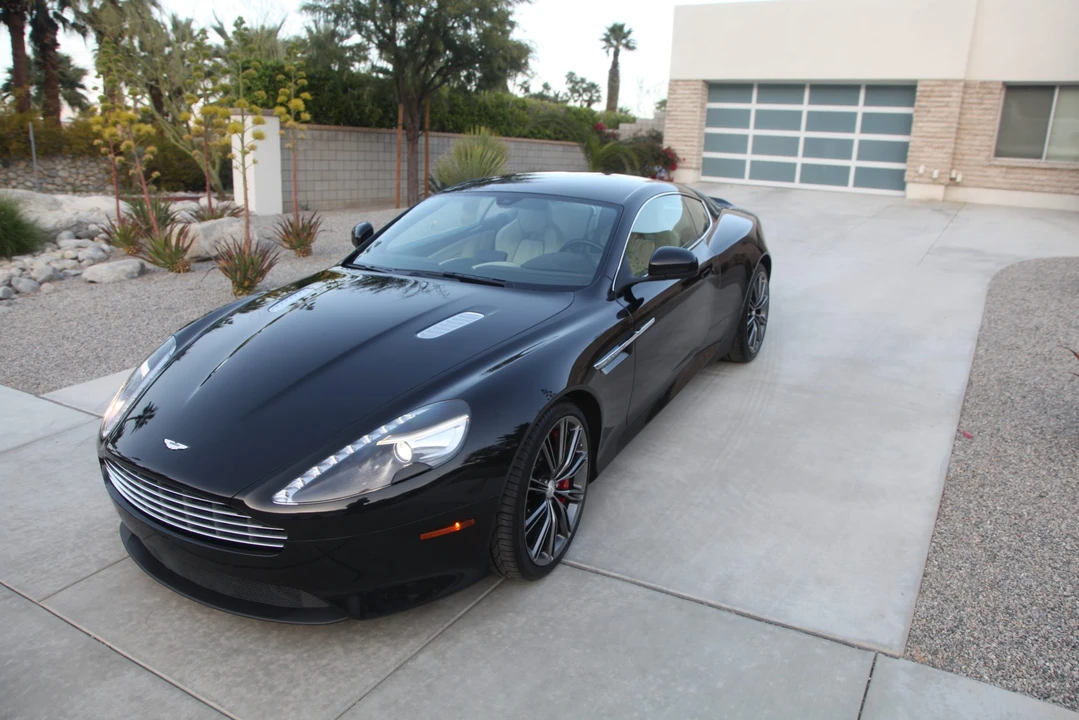 2015 Aston Martin DB9 - Image 6 of 31