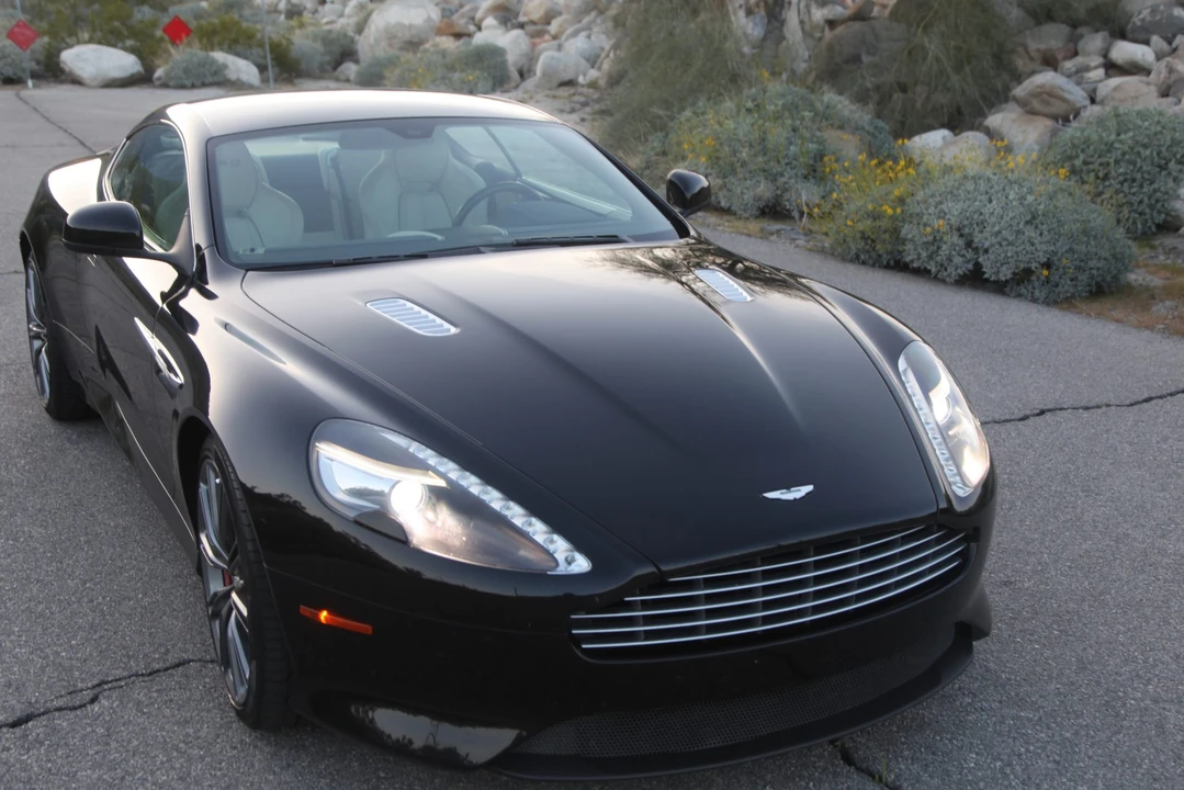 2015 Aston Martin DB9 - Image 12 of 31