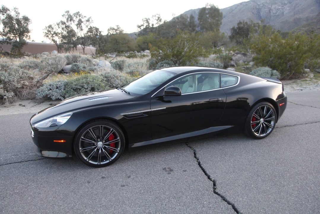 2015 Aston Martin DB9 - Image 2 of 31