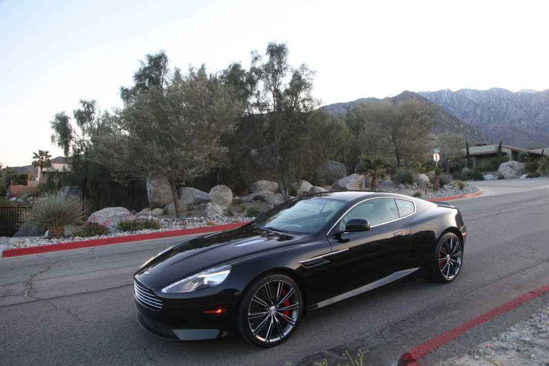 2015 Aston Martin DB9 - Image 31 of 31