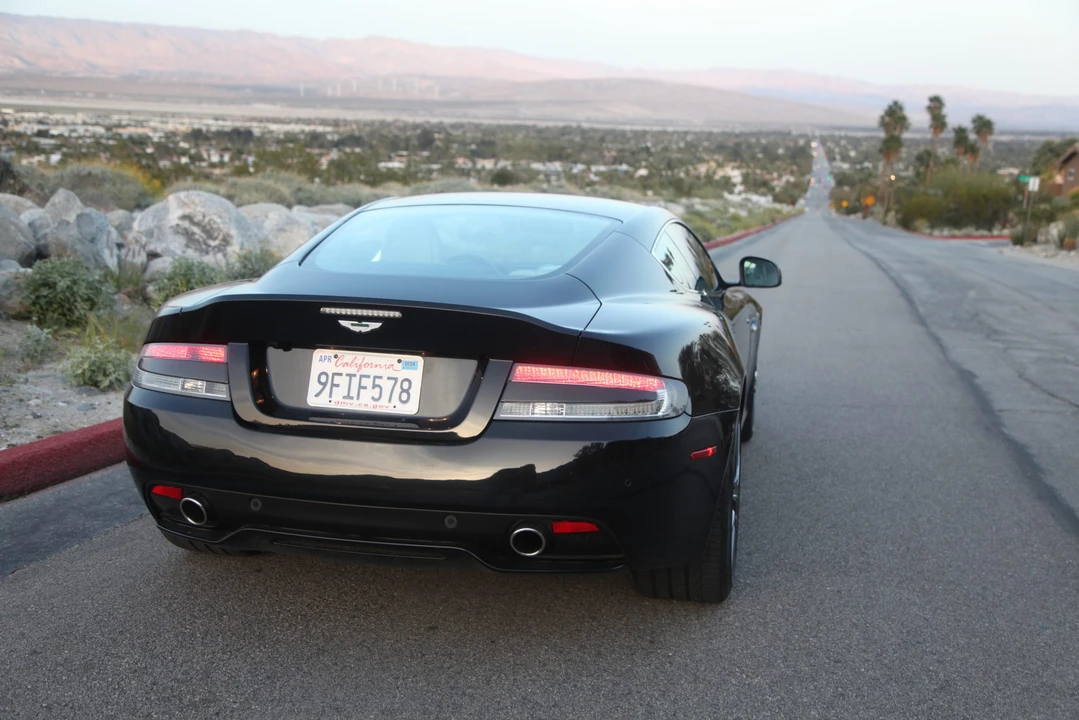 2015 Aston Martin DB9 - Image 21 of 31