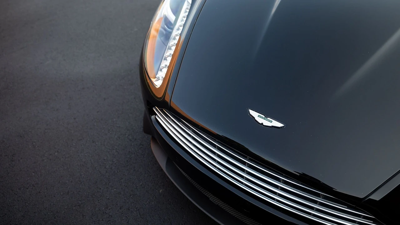 2015 Aston Martin DB9 - Image 13 of 31