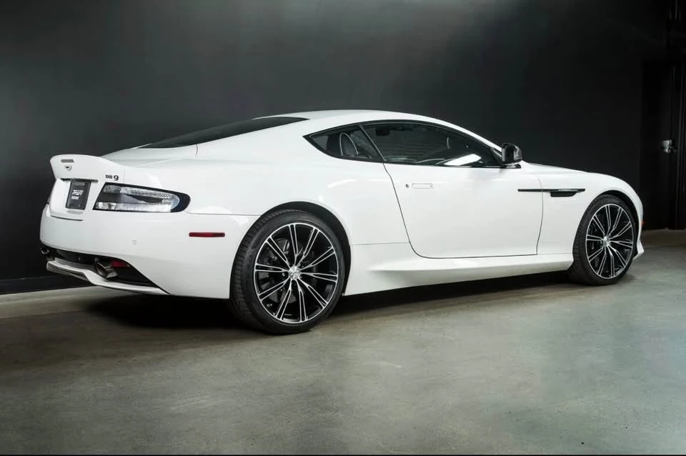 2015 Aston Martin DB9 - Image 2 of 18