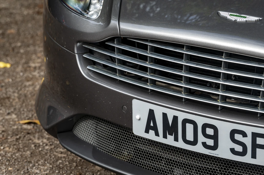 2015 Aston Martin DB9 - Image 30 of 31