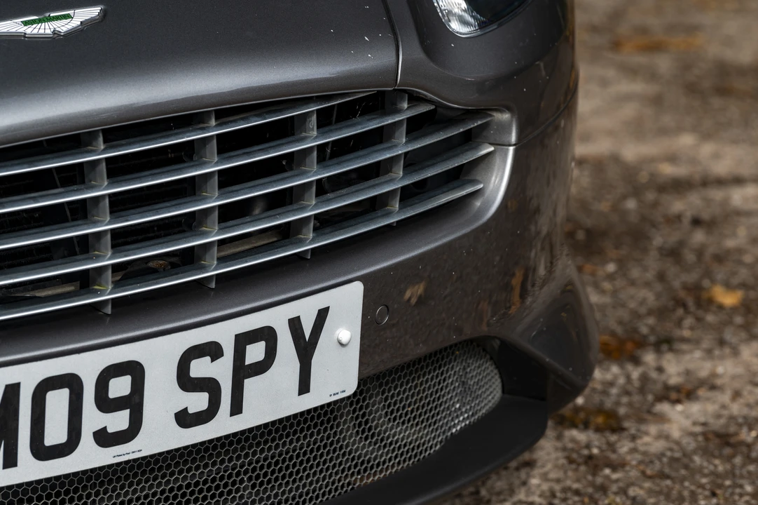 2015 Aston Martin DB9 - Image 31 of 31