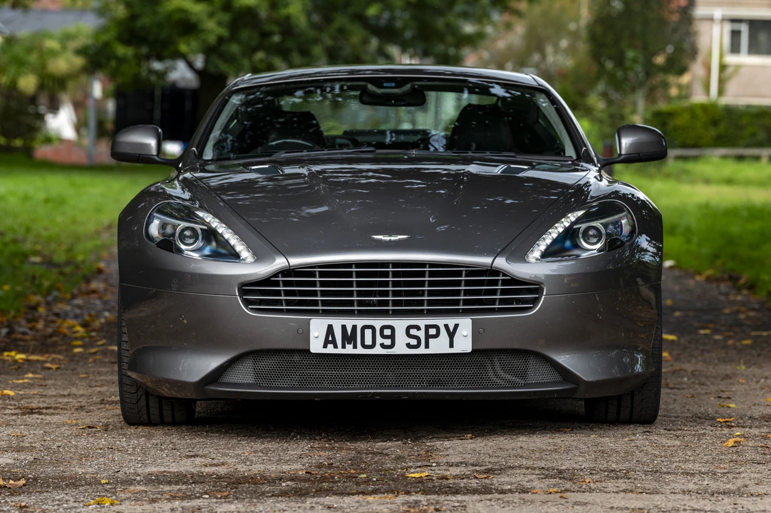 2015 Aston Martin DB9 - Image 19 of 31