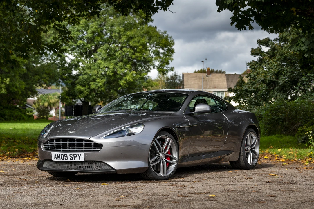 2015 Aston Martin DB9 - Image 4 of 31