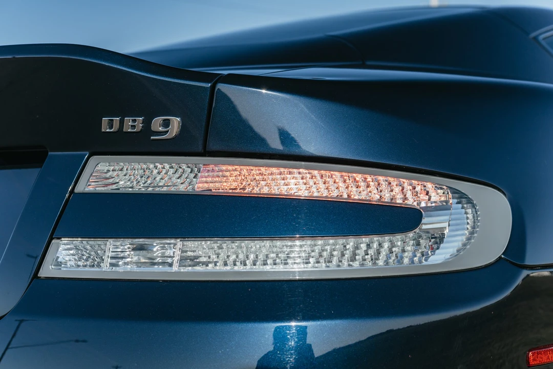 2015 Aston Martin DB9 - Image 25 of 31