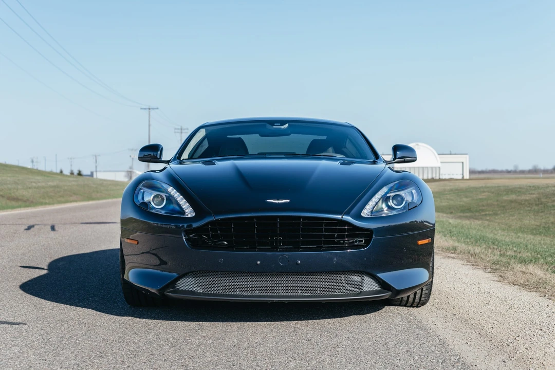 2015 Aston Martin DB9 - Image 3 of 31