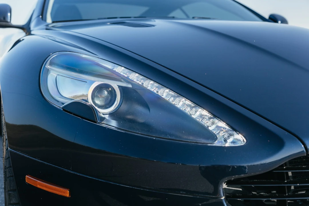 2015 Aston Martin DB9 - Image 12 of 31