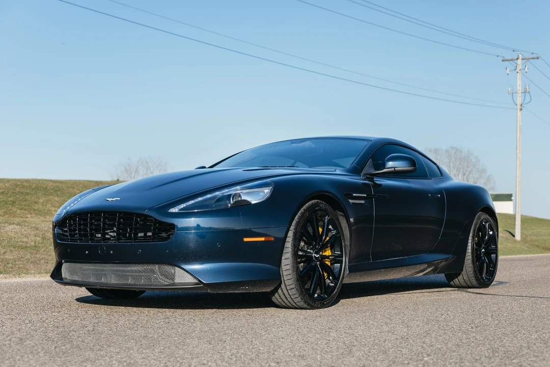 2015 Aston Martin DB9 - Image 2 of 31