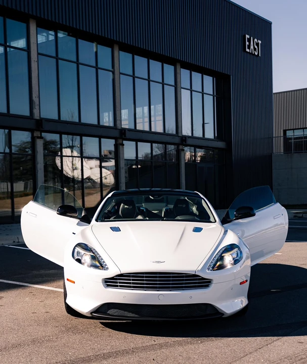 2015 Aston Martin DB9 - Image 6 of 31