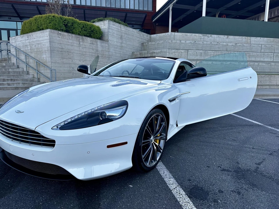2015 Aston Martin DB9 - Image 18 of 31