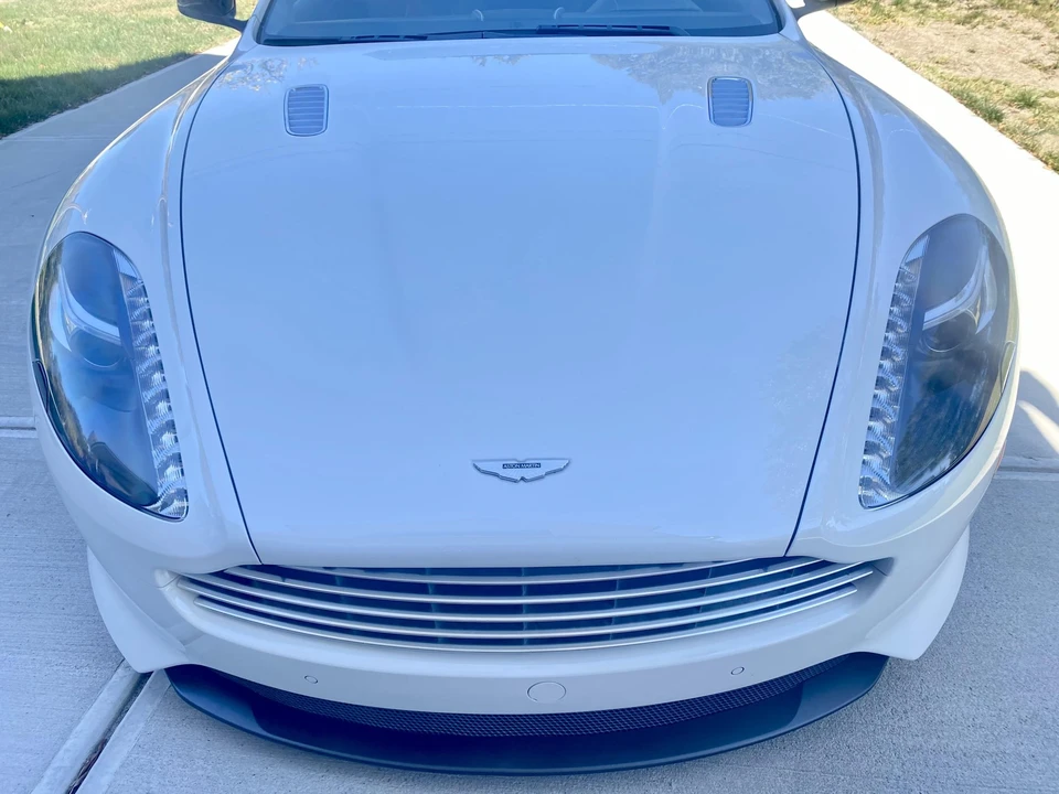 2015 Aston Martin DB9 - Image 26 of 31