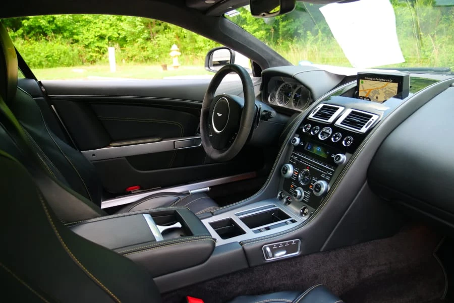 2015 Aston Martin DB9 - Image 9 of 30