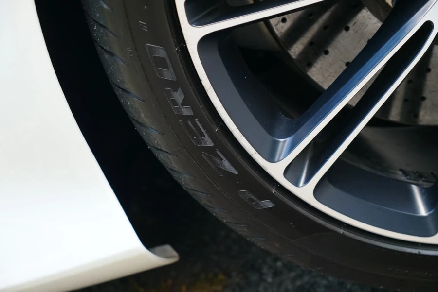 2015 Aston Martin DB9 - Image 21 of 30