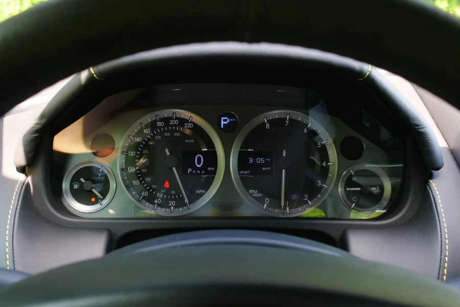 2015 Aston Martin DB9 - Image 23 of 30