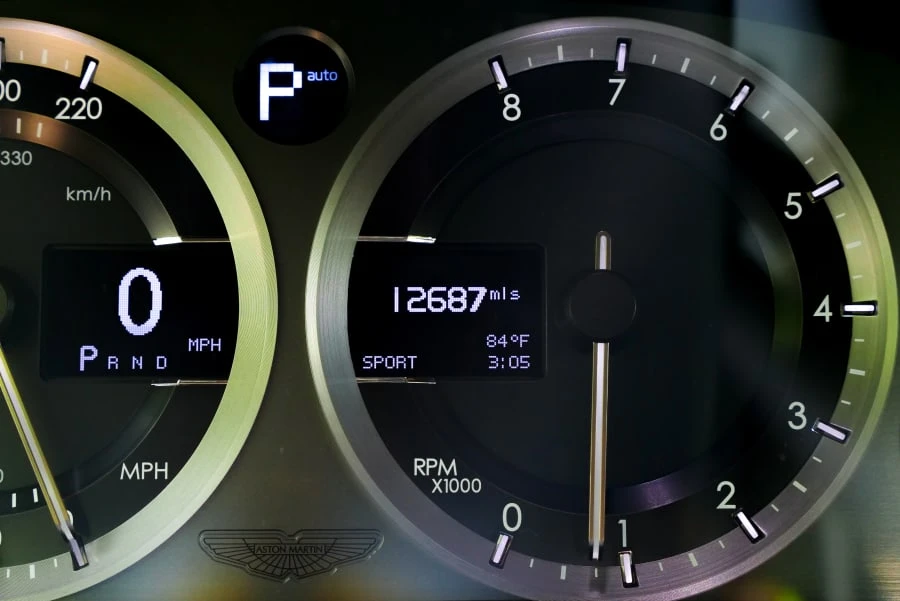 2015 Aston Martin DB9 - Image 24 of 30