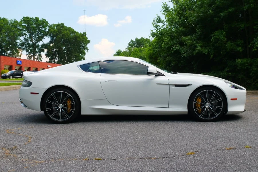 2015 Aston Martin DB9 - Image 29 of 30