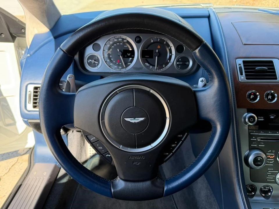 2015 Aston Martin DB9 - Image 15 of 21