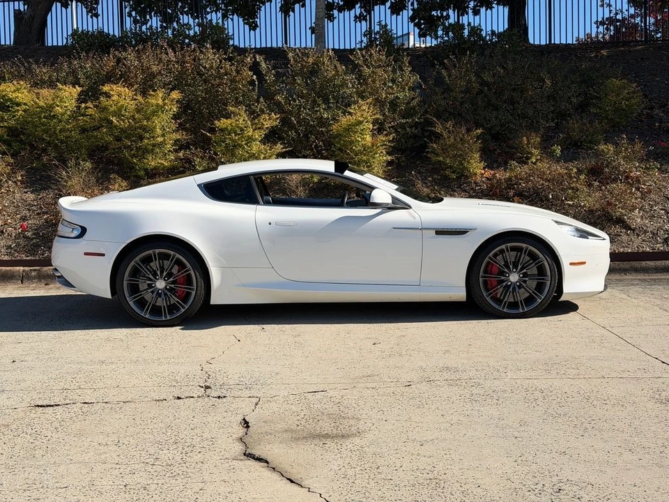 2015 Aston Martin DB9 - Image 17 of 21