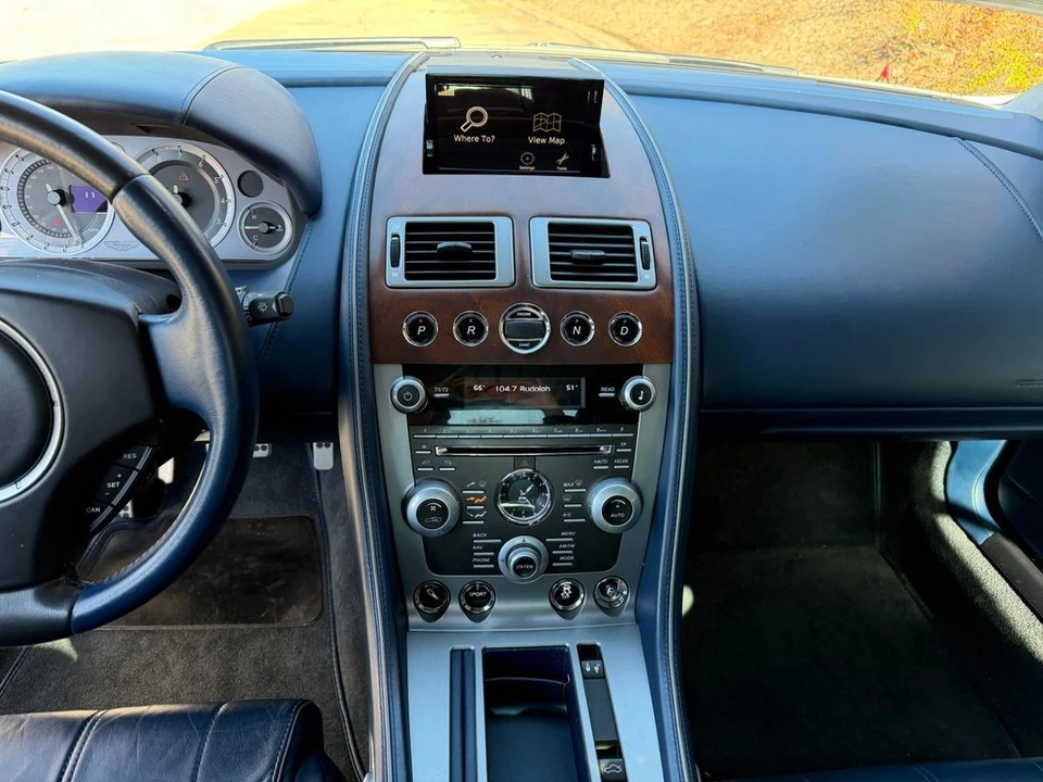 2015 Aston Martin DB9 - Image 14 of 21