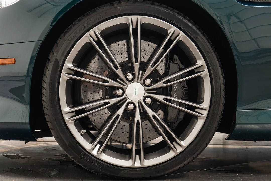 2015 Aston Martin DB9 - Image 10 of 12