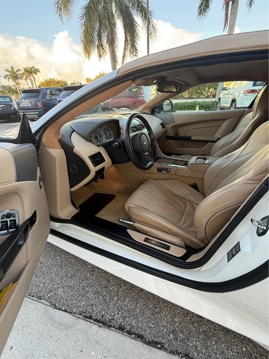 2015 Aston Martin DB9 - Image 18 of 20