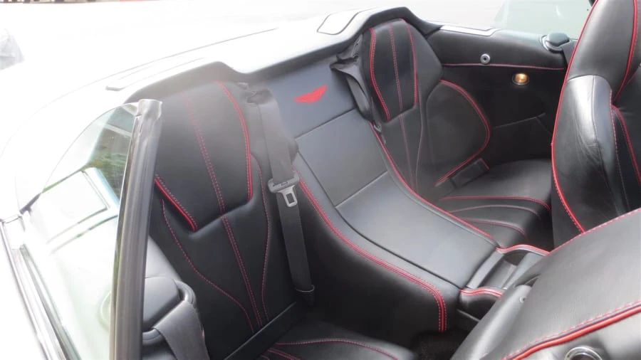 2015 Aston Martin DB9 - Image 16 of 31