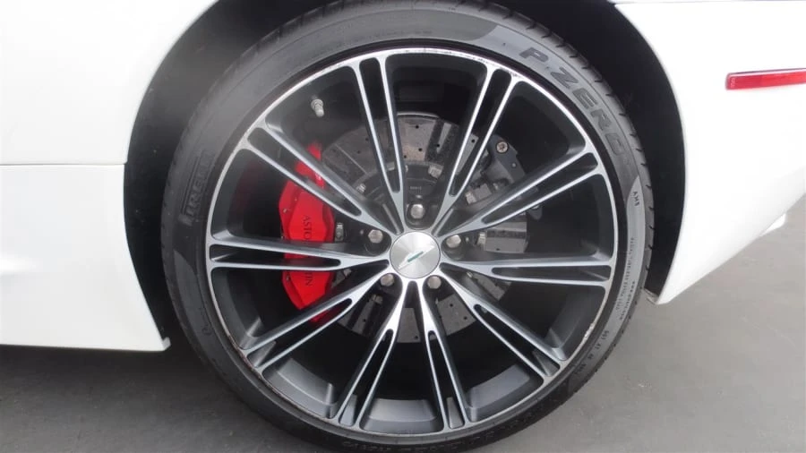 2015 Aston Martin DB9 - Image 10 of 31