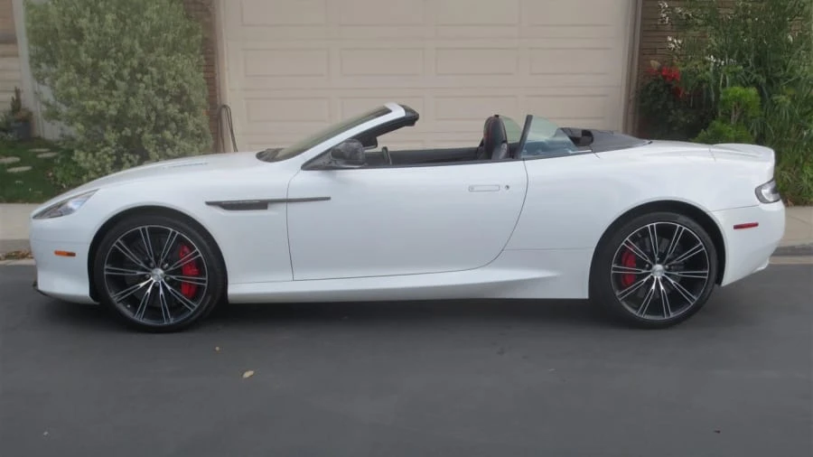 2015 Aston Martin DB9 - Image 2 of 31