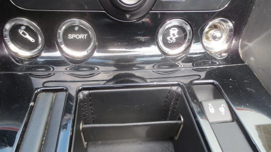 2015 Aston Martin DB9 - Image 24 of 31