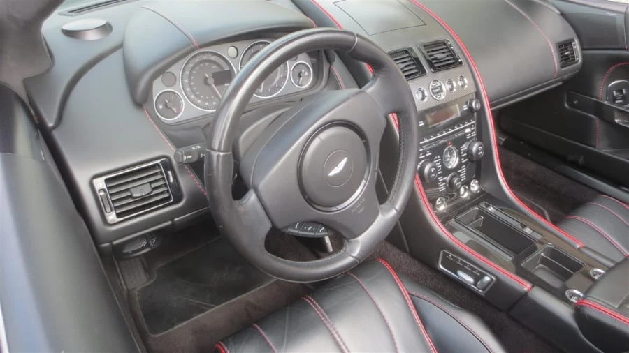2015 Aston Martin DB9 - Image 12 of 31